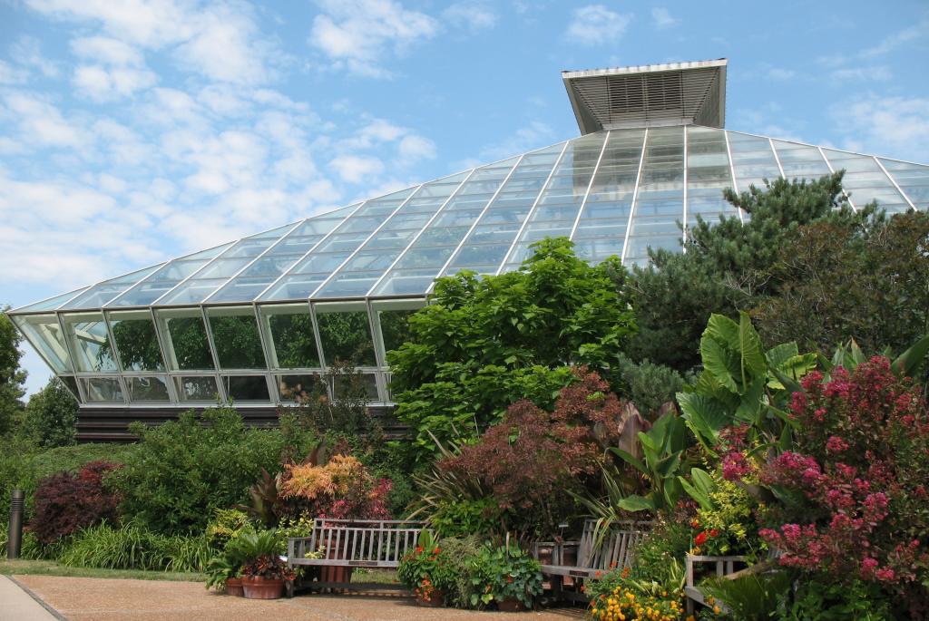 Fine Art & Craft Sale at Olbrich Gardens